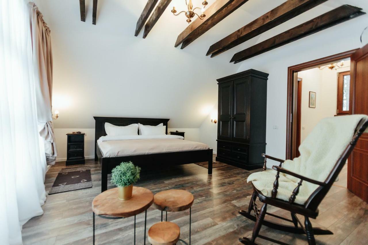 Casuta Boema Villa Rîşnov Exteriör bild